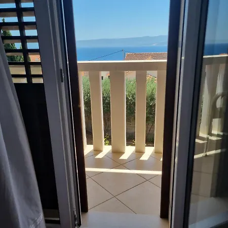 Mila 3*