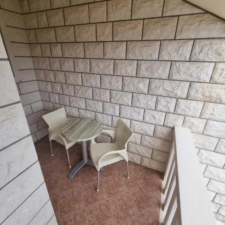 Mila ゲストハウス ボル